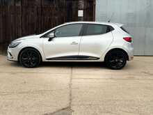 Renault Clio TCe Iconic 
