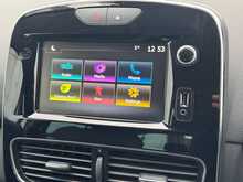 Renault Clio TCe Iconic 