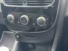 Renault Clio TCe Iconic 
