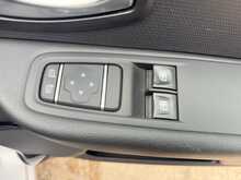 Renault Clio TCe Iconic 