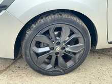 Renault Clio TCe Iconic 