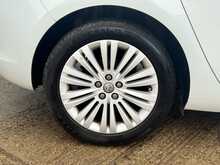 Vauxhall Astra 1.6i Excite Hatchback 5dr Petrol Manual Euro 6 (115 ps) 