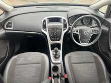 Vauxhall Astra 1.6i Excite Hatchback 5dr Petrol Manual Euro 6 (115 ps) 