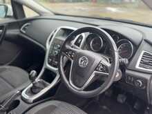 Vauxhall Astra 1.6i Excite Hatchback 5dr Petrol Manual Euro 6 (115 ps) 