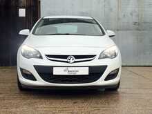 Vauxhall Astra 1.6i Excite Hatchback 5dr Petrol Manual Euro 6 (115 ps) 