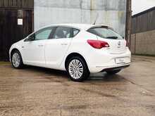 Vauxhall Astra 1.6i Excite Hatchback 5dr Petrol Manual Euro 6 (115 ps) 