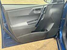 Toyota Auris VVT-i Business Edition 
