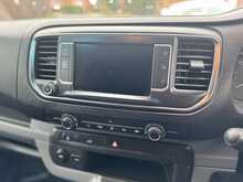 Vauxhall Vivaro Turbo D 2700 Sportive 