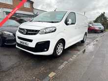 Vauxhall Vivaro Turbo D 2700 Sportive 