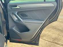 Volkswagen Tiguan 1.5 TSI EVO R-Line SUV 5dr Petrol DSG Euro 6 (s/s) (150 ps)