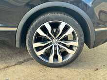 Volkswagen Tiguan 1.5 TSI EVO R-Line SUV 5dr Petrol DSG Euro 6 (s/s) (150 ps)