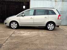 Vauxhall Zafira 1.8 16V Exclusiv MPV 5dr Petrol Manual Euro 5 (140 ps)