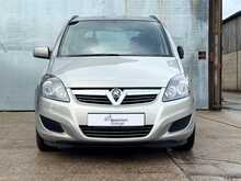 Vauxhall Zafira 1.8 16V Exclusiv MPV 5dr Petrol Manual Euro 5 (140 ps)