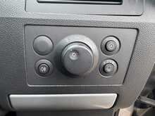 Vauxhall Zafira 1.8 16V Exclusiv MPV 5dr Petrol Manual Euro 5 (140 ps)