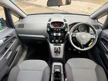Vauxhall Zafira 1.8 16V Exclusiv MPV 5dr Petrol Manual Euro 5 (140 ps)