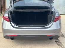 Alfa Romeo Giulia 2.0T Nero Edizione Saloon 4dr Petrol Auto Euro 6 (s/s) (200 ps)