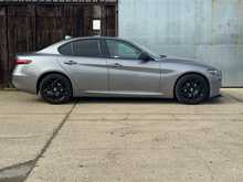 Alfa Romeo Giulia 2.0T Nero Edizione Saloon 4dr Petrol Auto Euro 6 (s/s) (200 ps)