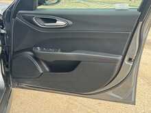 Alfa Romeo Giulia 2.0T Nero Edizione Saloon 4dr Petrol Auto Euro 6 (s/s) (200 ps)