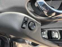 Nissan Qashqai DIG-T N-Connecta 