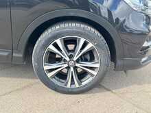Nissan Qashqai DIG-T N-Connecta 