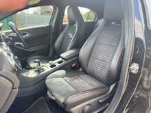 SAT NAV HEATED SEATS