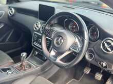 SAT NAV HEATED SEATS