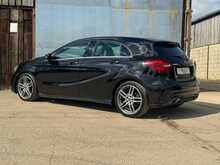 SAT NAV HEATED SEATS