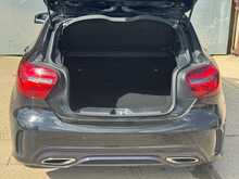 SAT NAV HEATED SEATS