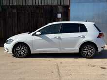 Volkswagen Golf TSI SE 