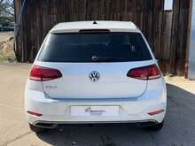 Volkswagen Golf TSI SE 