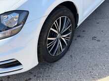 Volkswagen Golf TSI SE 