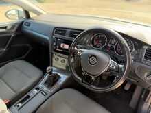 Volkswagen Golf TSI SE 