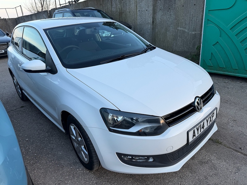 VOLKSWAGEN POLO MATCH EDITION NEW MOT IDEAL FIRST CAR YEAR 2014 14 REG MILEAGE... image 1