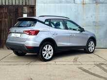 SEAT Arona TSI SE Technology 