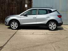 SEAT Arona TSI SE Technology 