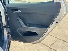 SEAT Arona TSI SE Technology 