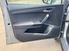 SEAT Arona TSI SE Technology 