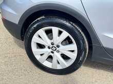 SEAT Arona TSI SE Technology 