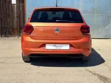 Volkswagen Polo TSI SE 