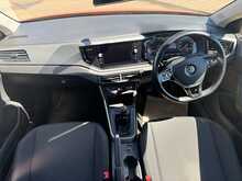 Volkswagen Polo TSI SE 