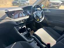 Volkswagen Polo TSI SE 