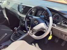 Volkswagen Polo TSI SE 