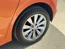 Volkswagen Polo TSI SE 