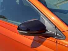 Volkswagen Polo TSI SE 