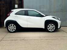Toyota Aygo X VVT-i Pure 