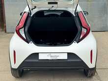 Toyota Aygo X VVT-i Pure 