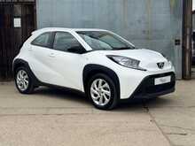 Toyota Aygo X VVT-i Pure 