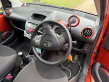 Toyota AYGO VVT-i Fire 