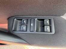 Volkswagen Polo BlueMotion Tech SE 