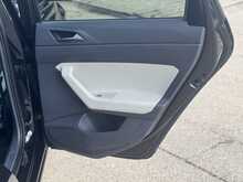 Volkswagen Polo beats 